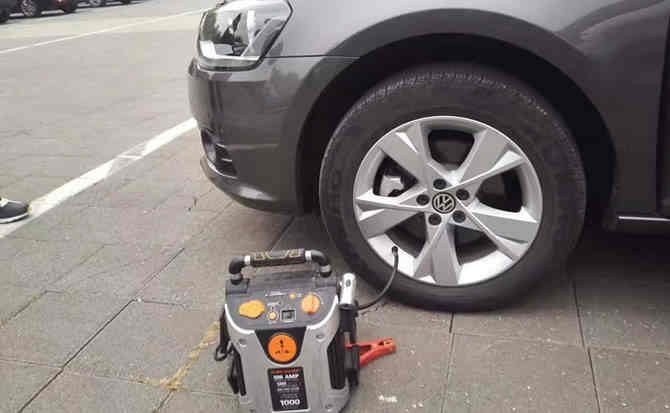 华亭汽车搭电案例